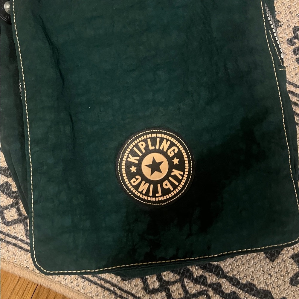 Vintage Kipling Crossbody! Great Condition! Emerald Green!